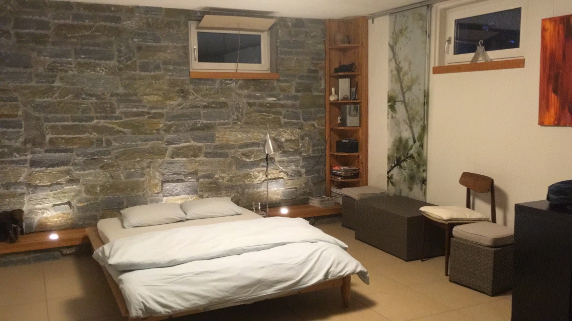 11432939-EBEF-426C-8CF6-11D2E79F89ED