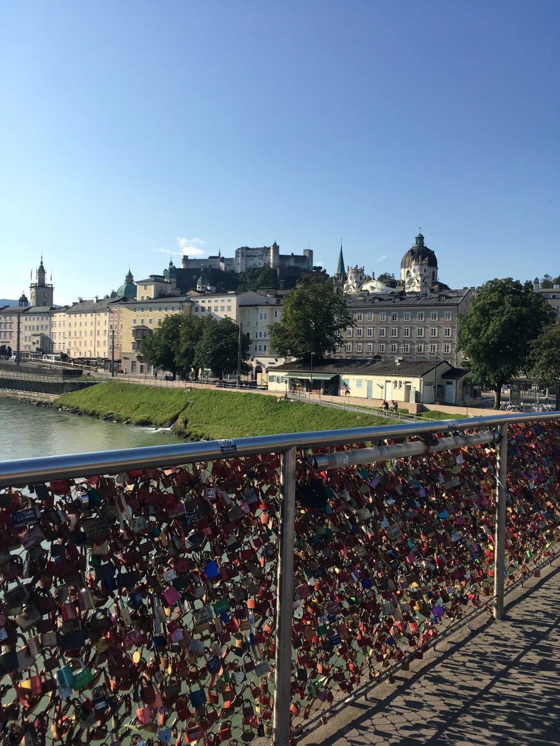 3E7AA44C-5E3C-435A-AD59-07E2848AFA3C