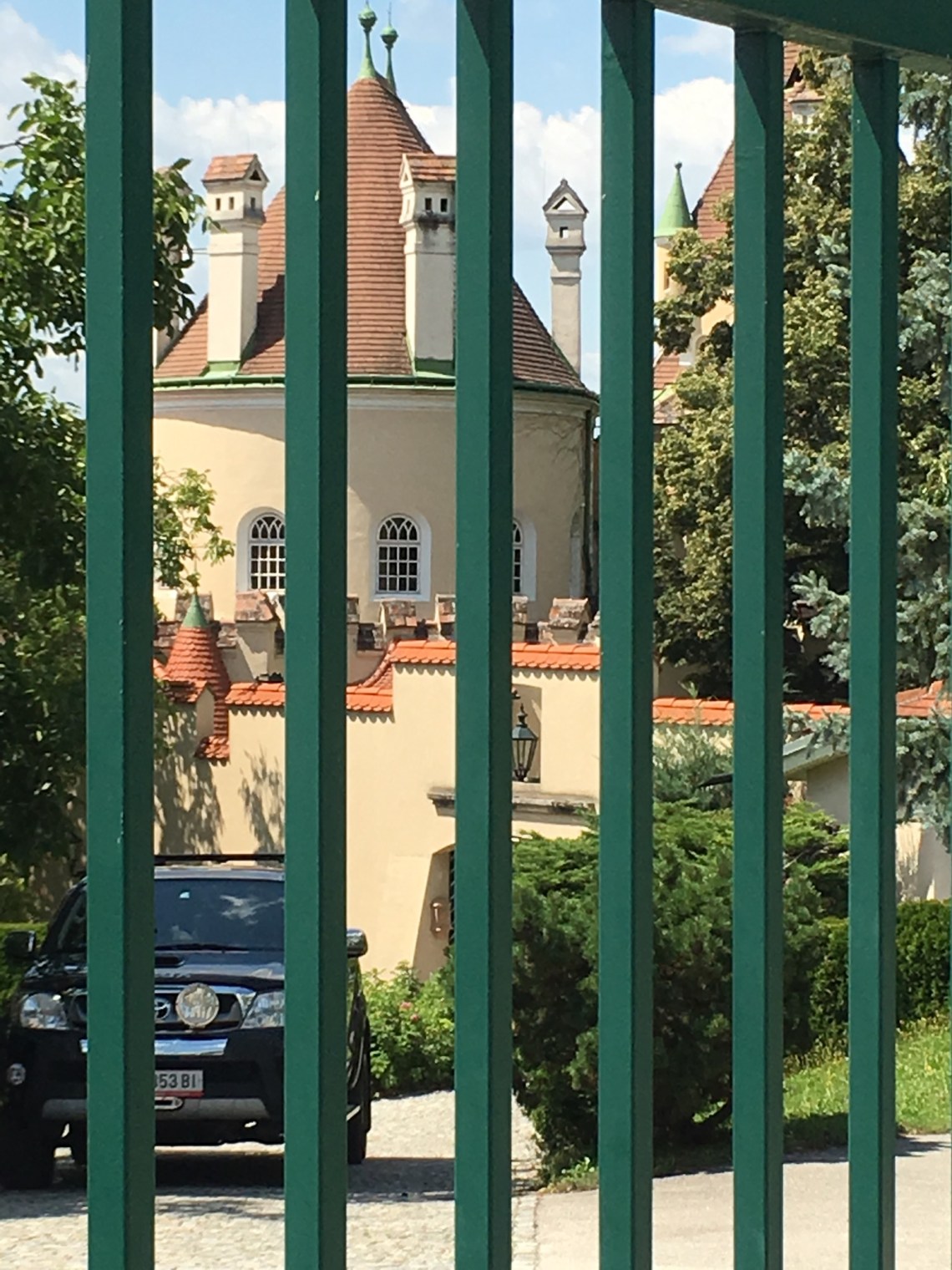 729534E4-C2FA-4EE4-96D0-AEAEEFFAA1E9